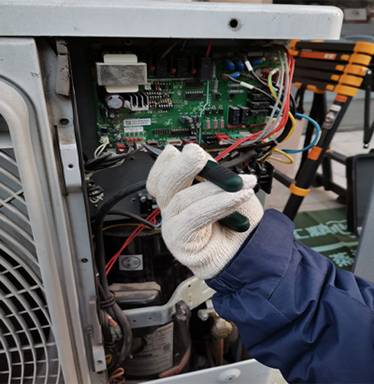  萨嘎维修空调不制热